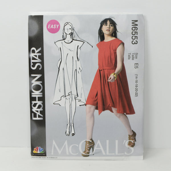 The front of the paper envelope for McCall's M6553.