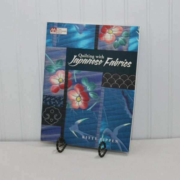 Quilting With Japanese Fabrics by Kitty Pippen (c. 2000) Paperback Quilting Book, Japanese Quilting Book, Asian Influence Quilting
