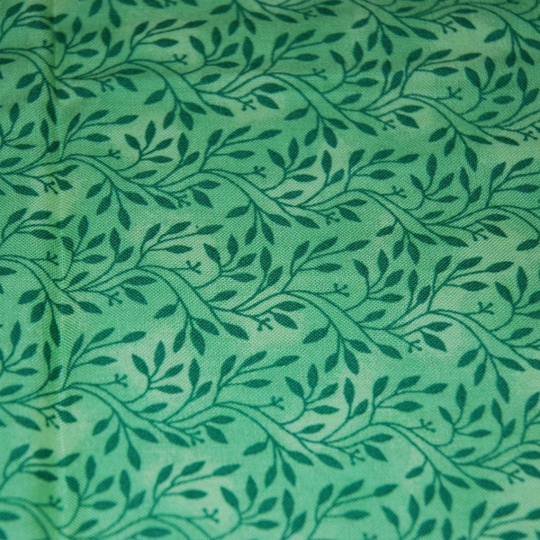 Maywood Studio Cotton Quilting Fabric (c. Late 1990's), Variegated Green with Dark Green Leaves 100% Cotton Quilting, Sewing Project